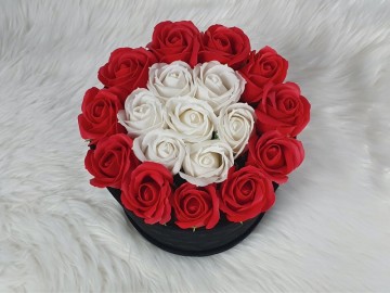 Flowerboxfsrz lbloemenkadomoederdagvalentijnsdagkunstbloemenflowersoapgrootzwart 1